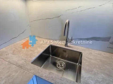 Izdavanje, trosoban stan, 65m², Kalenić Pijaca, Vračar Sve Podlokacije - image 11