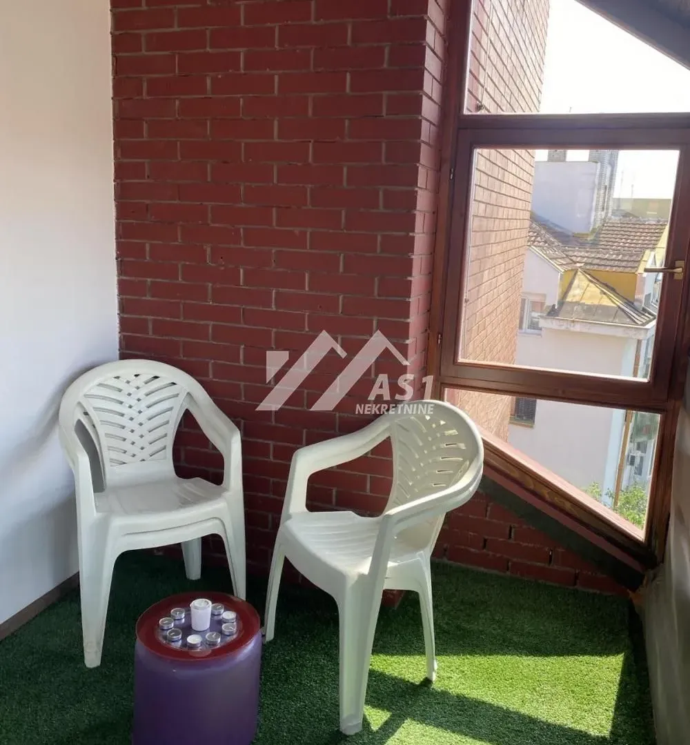 Izdavanje, dvosoban stan, 47m², Novo naselje, Novi Sad