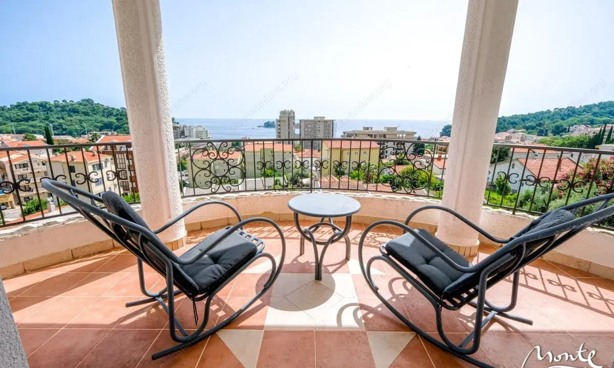 Sale, house, 560m², Petrovac, Budva