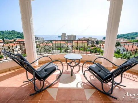 Prodaja, kuća, 560m², Petrovac, Budva - image 1