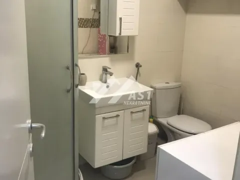 Izdavanje, jednosoban stan, 40m², Rotkvarija, Novi Sad Sve Podlokacije - image 8