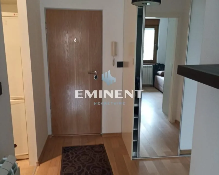 Rent, two bedroom apartment, 37m², Crveni Krst, Beograd