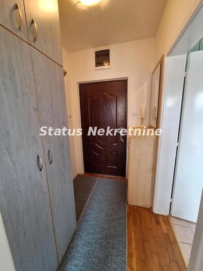 Izdavanje, jednosoban stan, 27m², Nova Detelinara, Novi Sad Sve Podlokacije
