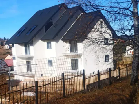 Prodaja, dvosoban stan, 48m², Centar, Žabljak - image 12