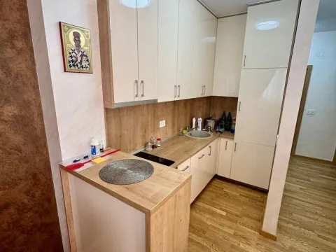 Sale, two bedroom apartment, 59m², Bečići, Budva - image 6