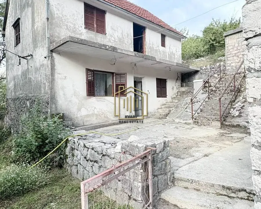 Sale, house, 84m², Njeguši, Cetinje