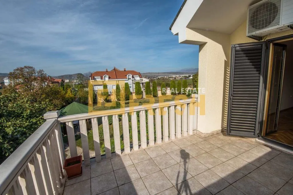 Rent, house, 370m², Zabjelo, Podgorica