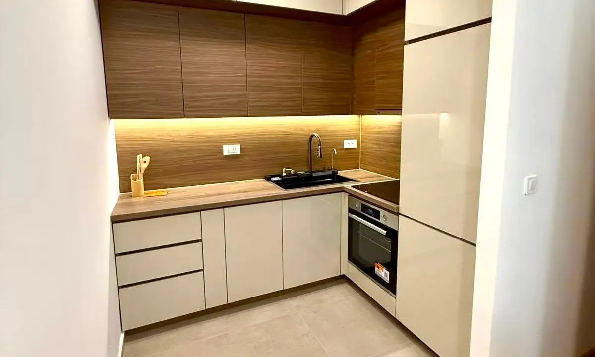 Izdavanje, jednosoban stan, 47m², New City, Podgorica