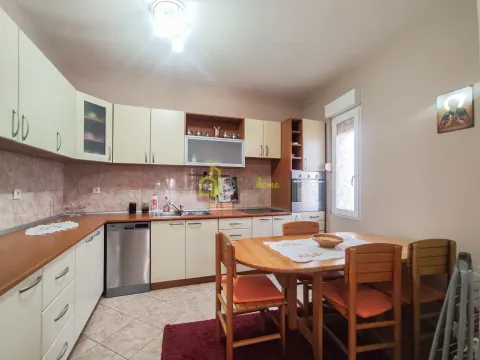 Izdavanje, jednosoban stan, 54m², Momišići, Podgorica - image 7