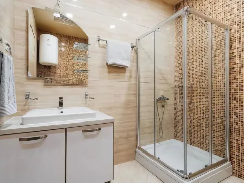 Prodaja, dvosoban stan, 120m², Centar, Budva - image 8