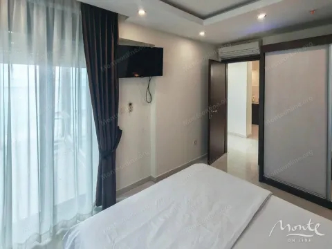 Sale, two bedroom apartment, 83m², Bečići, Budva - image 10