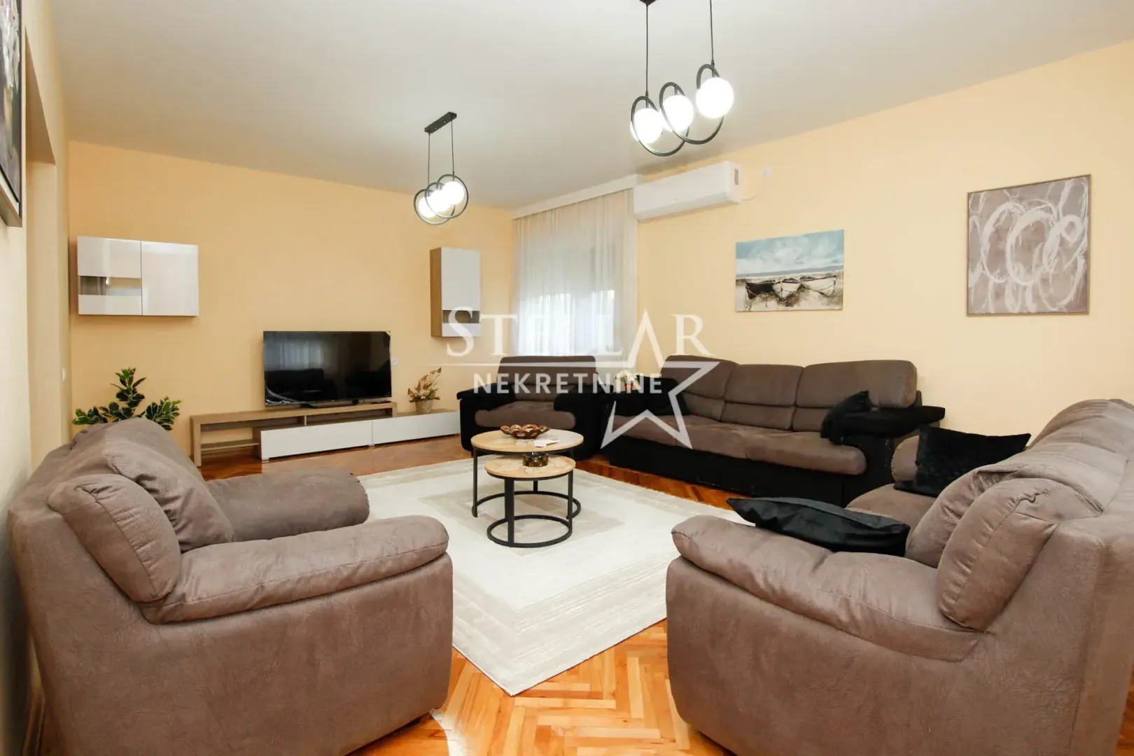 Rent, house, 200m², Gornja Gorica, Podgorica