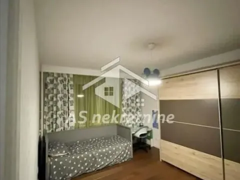 Izdavanje, trosoban stan, 82m², Novi Beograd Sve Podlokacije, Beograd - image 9