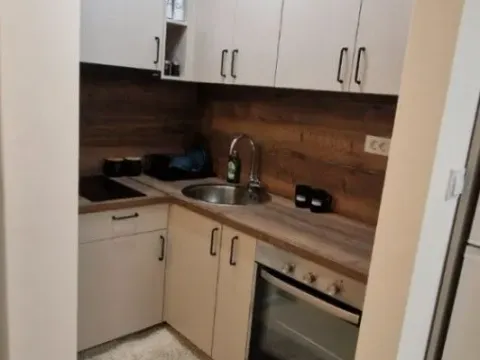 Izdavanje, jednosoban stan, 43m², City Kvart, Podgorica - image 6