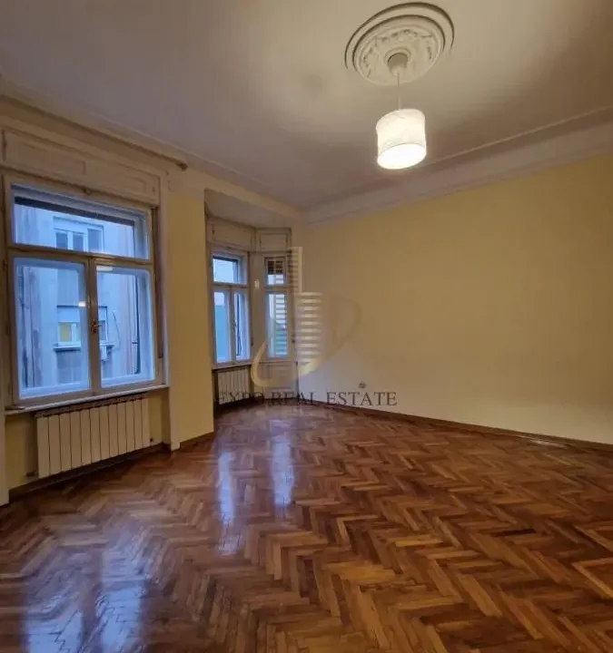 Izdavanje, poslovni prostor, 117m², Slavija, Vračar Sve Podlokacije