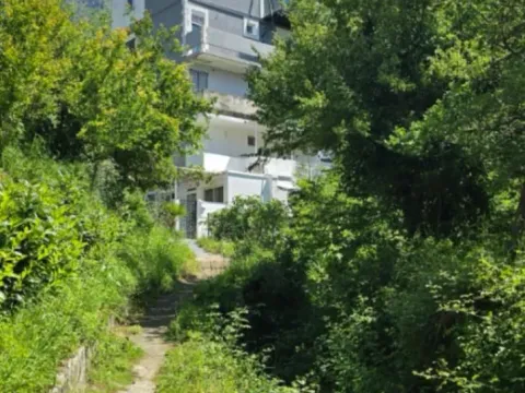 Rent, one bedroom apartment, 45m², Sutomore, Bar - image 9