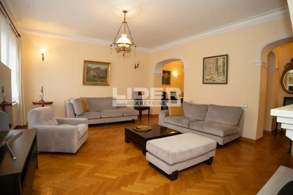 Izdavanje, stan, 150m², Stari Grad, Beograd