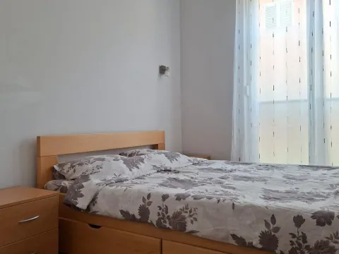 Rent, one bedroom apartment, 40m², Bijela, Herceg Novi - image 17