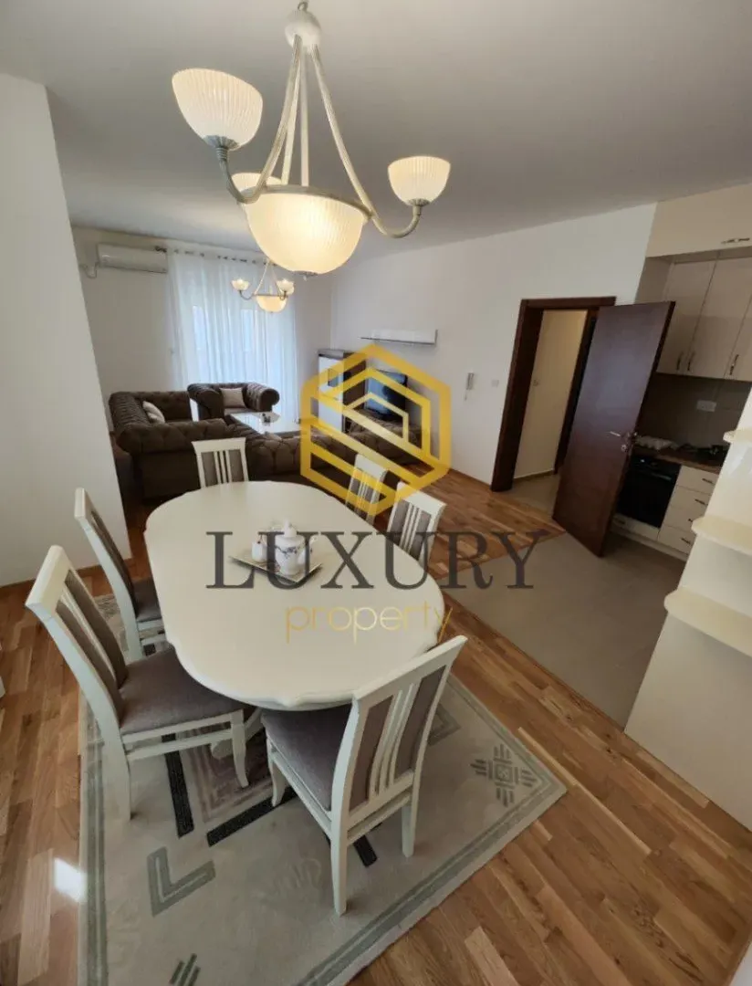 Izdavanje, dvosoban stan, 73m², Tuški Put, Podgorica
