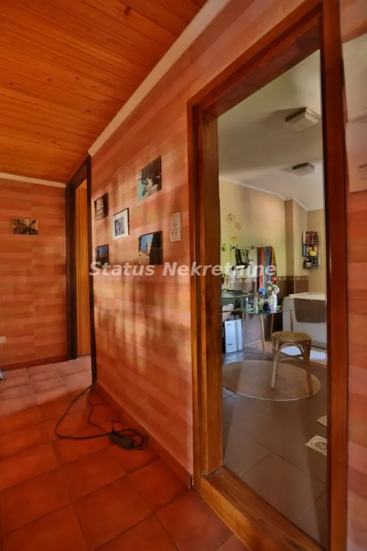 Prodaja, kuća, 322m², Ledinci, Petrovaradin