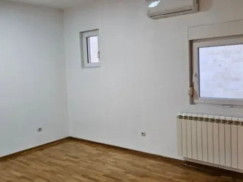 Prodaja, trosoban stan, 90m², Voždovac Sve Podlokacije, Beograd - image 12