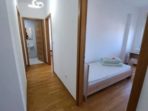 Rent, two bedroom apartment, 68m², City Kvart, Podgorica - image 13