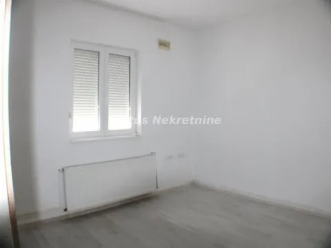 Prodaja, kuća, 225m², Veternik, Novi Sad Sve Podlokacije - image 24