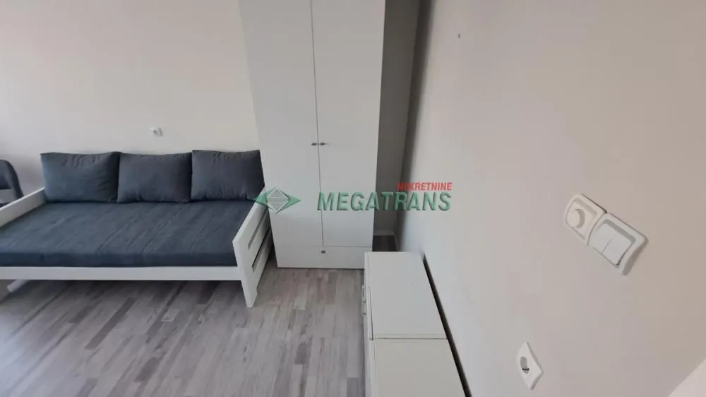 Izdavanje, dvosoban stan, 42m², Liman 2, Novi Sad Sve Podlokacije