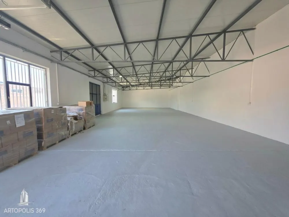 Rent, office space, 250m², Zemun Ugrinovci, Zemun Sve Podlokacije