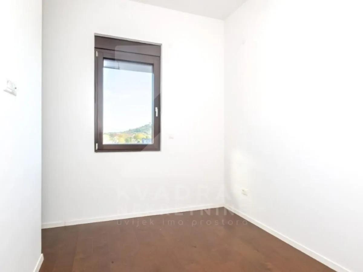 Prodaja, trosoban stan, 96m², Gornja Gorica, Podgorica