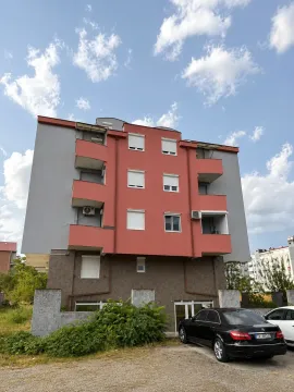 Rent, one bedroom apartment, 42m², 1 maj, Podgorica - image 12