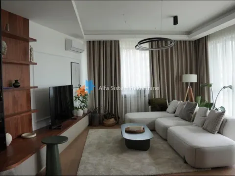 Izdavanje, stan, 200m², Savski Venac, Beograd - image 2