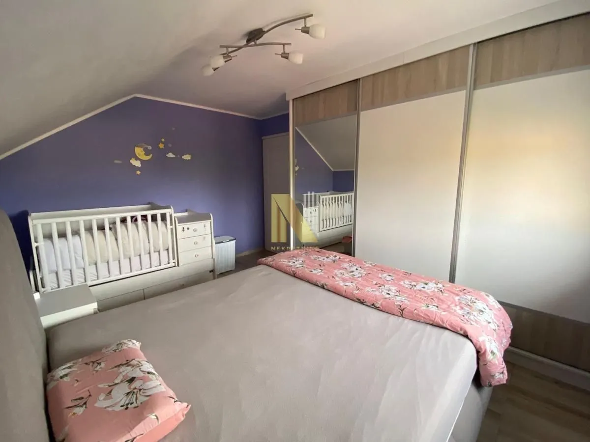 Prodaja, kuća, 272m², Kać, Novi Sad Sve Podlokacije