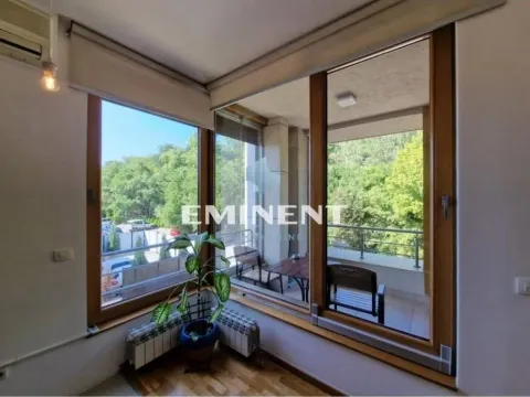 Izdavanje, trosoban stan, 130m², Savski Venac, Beograd - image 14