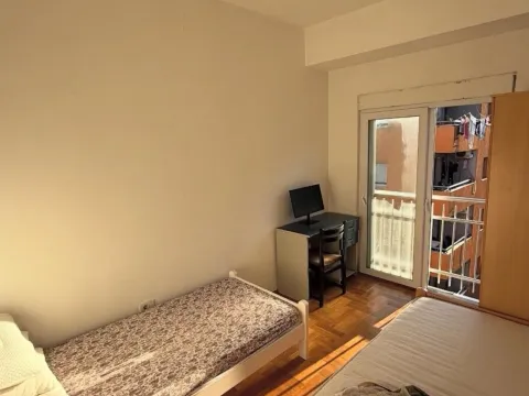 Rent, two bedroom apartment, 65m², Krivi Most, Podgorica - image 4