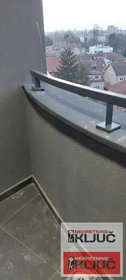 Izdavanje, garsonjera, 28m², Bulevar Oslobodjenja, Novi Sad Sve Podlokacije
