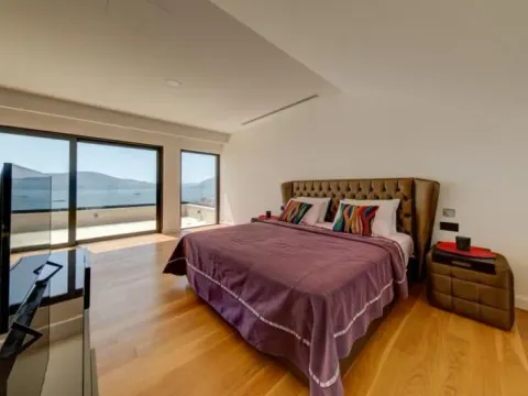 Prodaja, kuća, 452m², Marići, Tivat - image 24