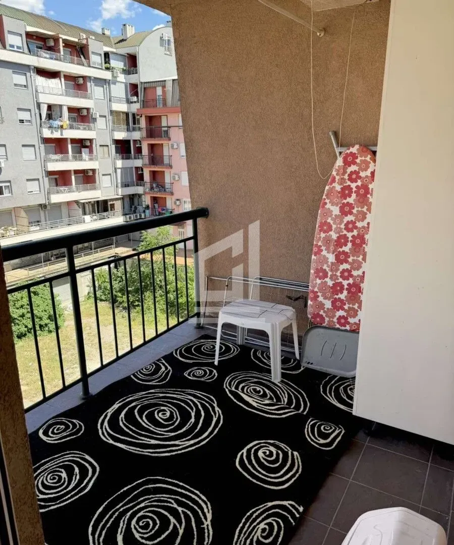 Rent, one bedroom apartment, 40m², Krivi Most, Podgorica