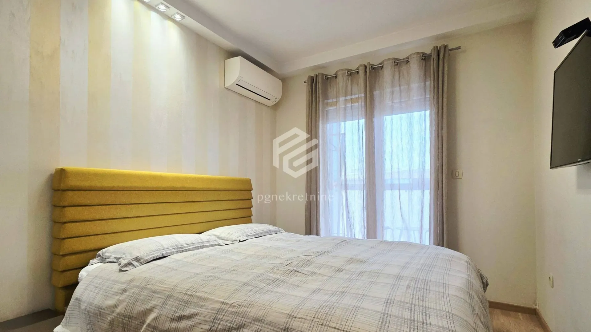 Rent, one bedroom apartment, 47m², City Kvart, Podgorica