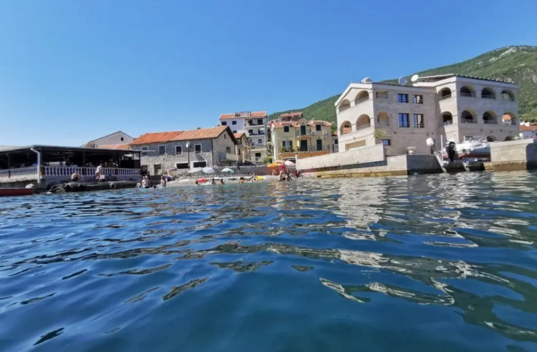 Sale, one bedroom apartment, 45m², Đenovići, Herceg Novi