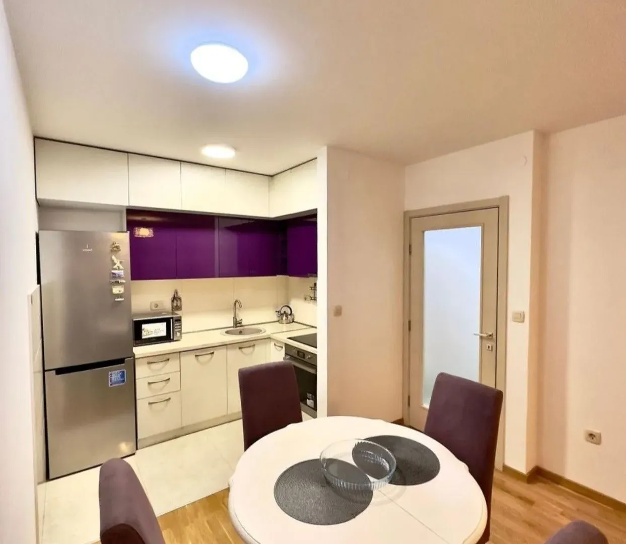 Izdavanje, jednosoban stan, 45m², Zagorič, Podgorica