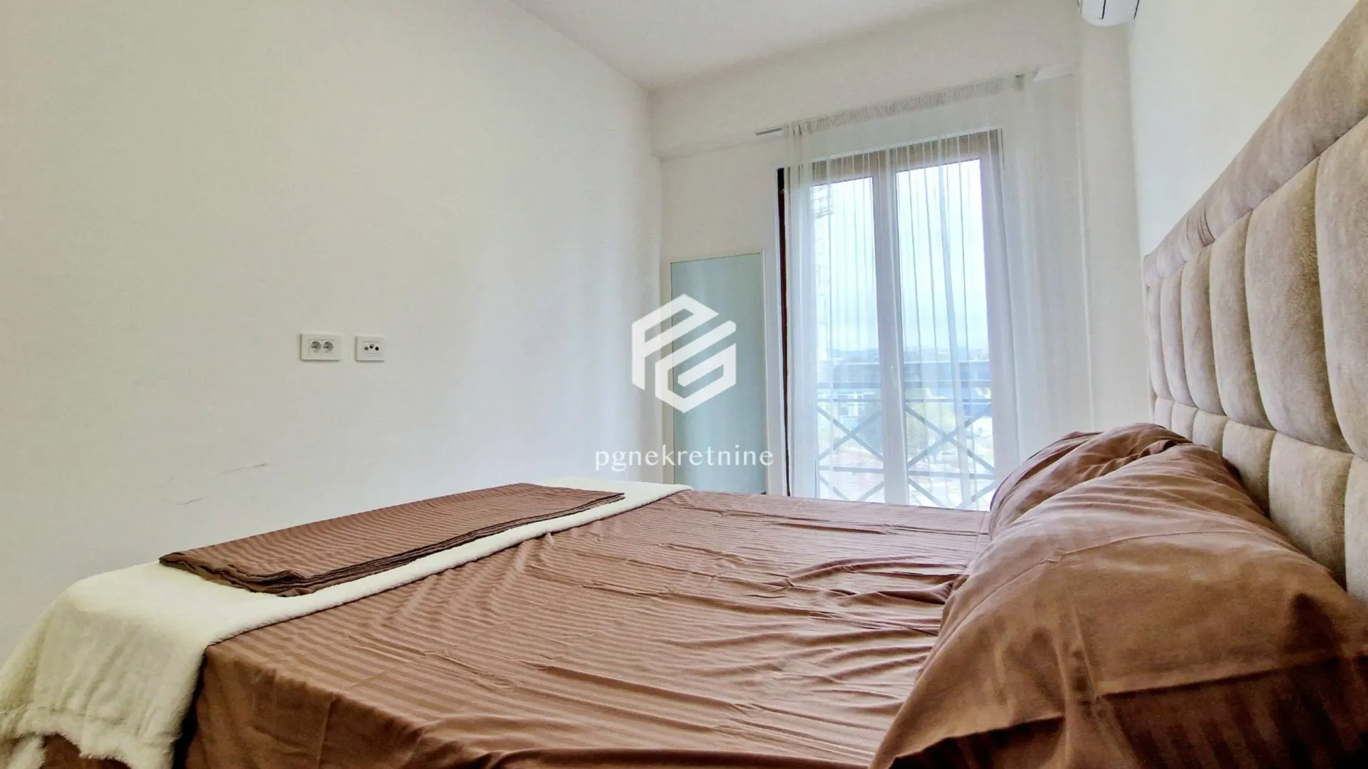 Rent, one bedroom apartment, 52m², Centar, Podgorica