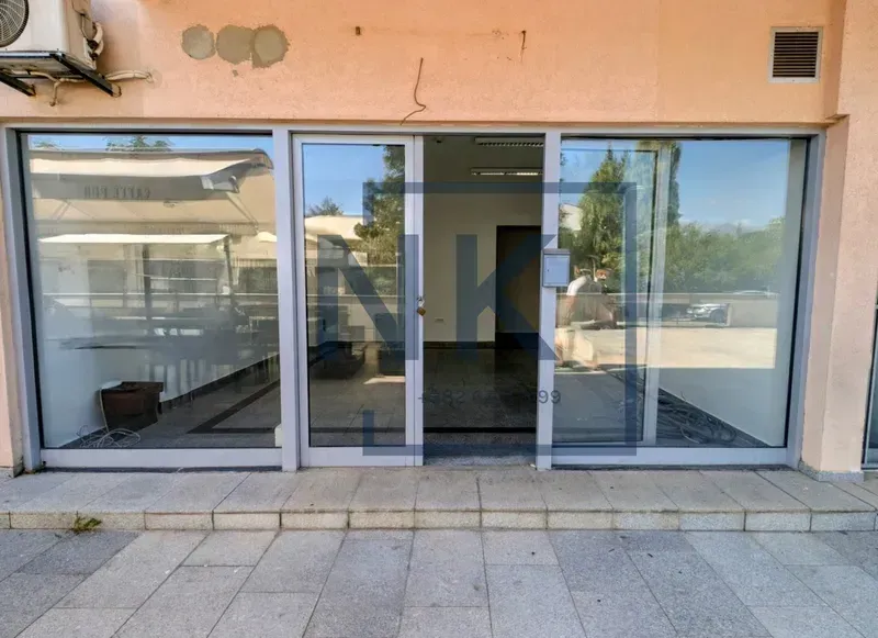Sale, office space, 43m², Stari Aerodrom, Podgorica