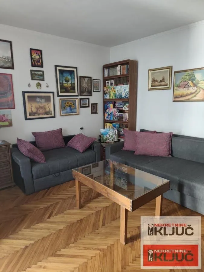Prodaja, trosoban stan, 71m², Adamovićevo Naselje, Novi Sad Sve Podlokacije