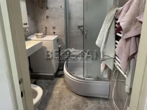 Prodaja, četvorosoban stan, 66m², Južni Bulevar, Vračar Sve Podlokacije - image 12