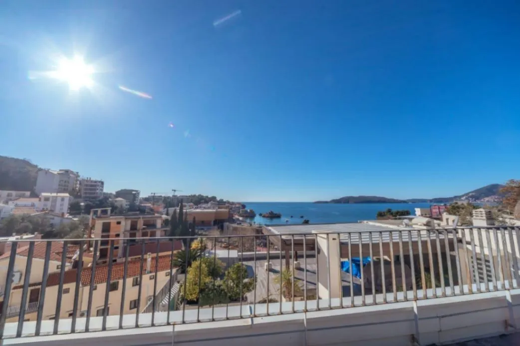 Rent, apartment, 78m², Pržno, Budva