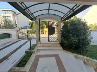 Izdavanje,  kuća, 280m2, Centar, Podgorica