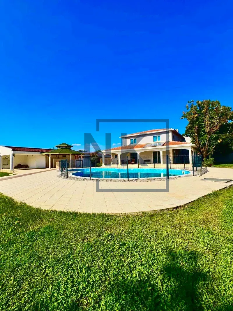 Izdavanje, kuća, 450m², Donja Gorica, Podgorica