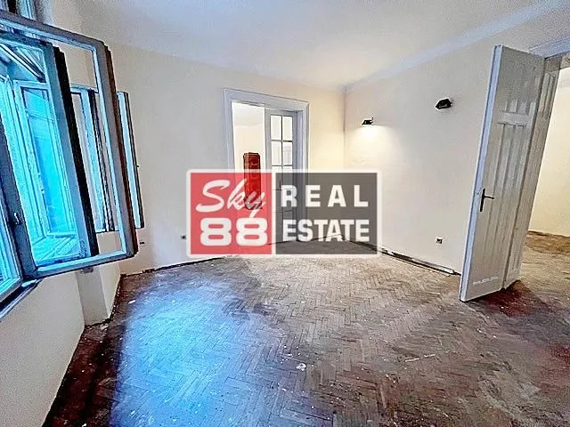 Prodaja, četvorosoban stan, 91m², Stari Grad, Beograd