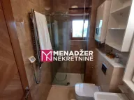 Izdavanje, četvorosoban stan, 140m², Centar, Podgorica - image 13